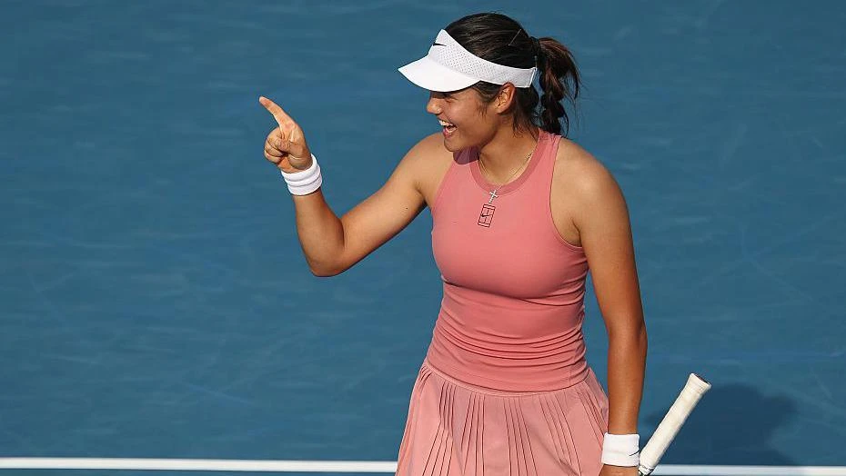 Emma Raducanu Habisi Naomi Osaka Di Washington