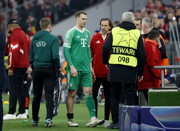Tiga Kiper Cedera, Bayern Andalkan Pemain Akademi