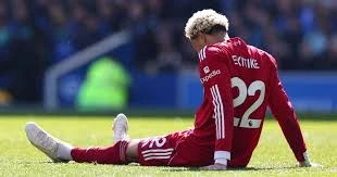 Liverpool Tumbang, Hugo Ekitike Alami Cedera